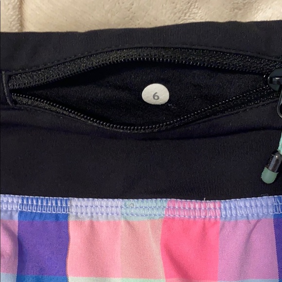 Lululemon Groovy Run Plaid Short - Picture 4 of 5